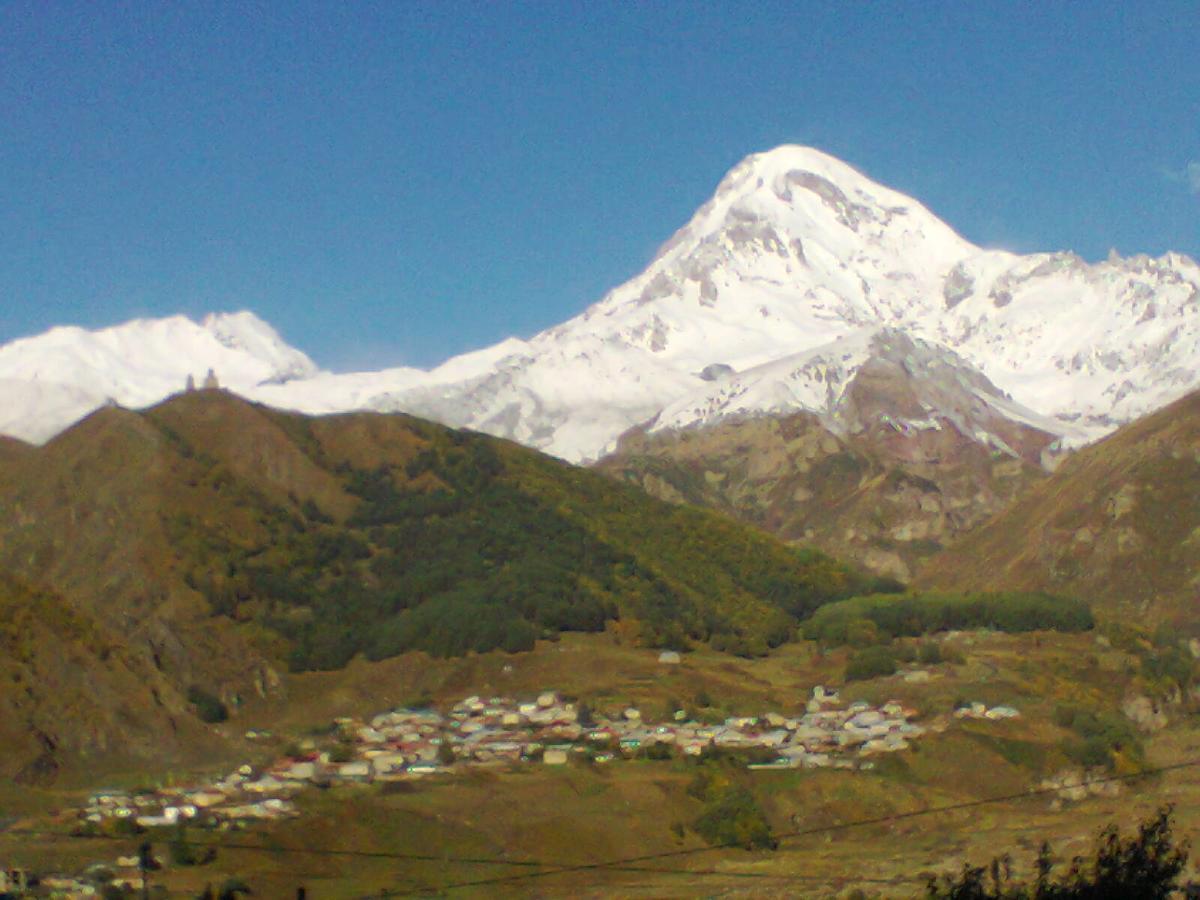 Guest House Sunset Kazbegi Dış mekan fotoğraf