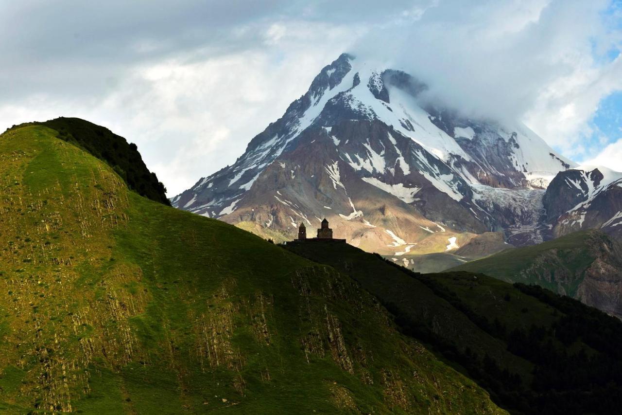 Guest House Sunset Kazbegi Dış mekan fotoğraf